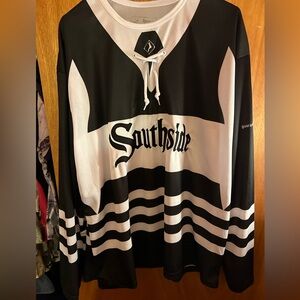 Size XL Chicago White Sox hockey jersey
